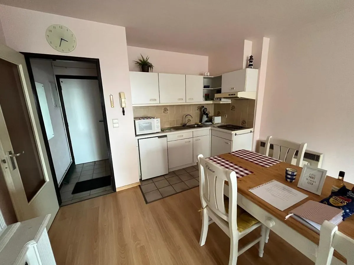 Frontaal Zeezicht In Appartement De Strandjutter Ostende